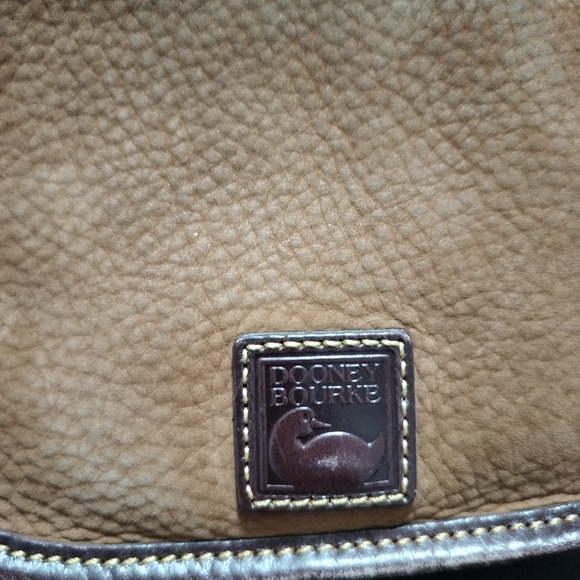 Vintage Dooney and Bourke crossbody bag suade - Picture 3 of 12